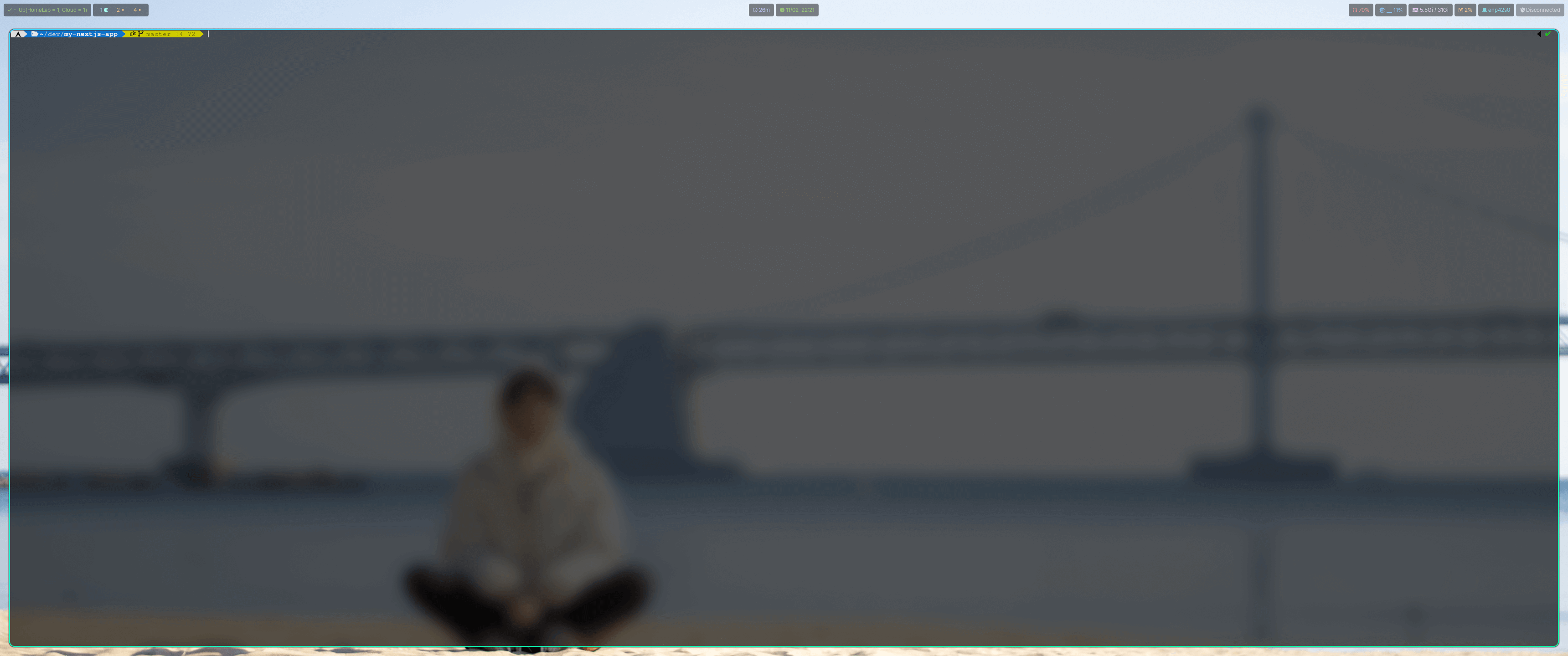 Arch Linux에서 Hyprland와 Waybar가 설치되고, kitty가 열려있는 화면